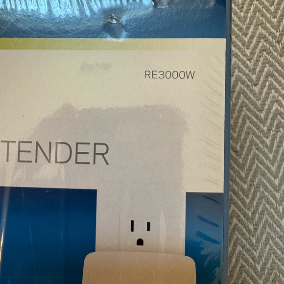 New Linksys RE3000W Single Band 2.4Ghz WiFi Range Extender Booster N300 Wireless - Picture 14 of 14